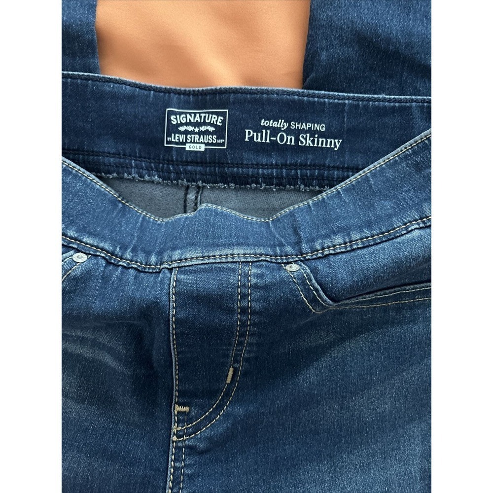 Levi Strauss Signature Gold Jeans Womens W28 x L30 Mid Rise Straight Stretch - Picture 7 of 12